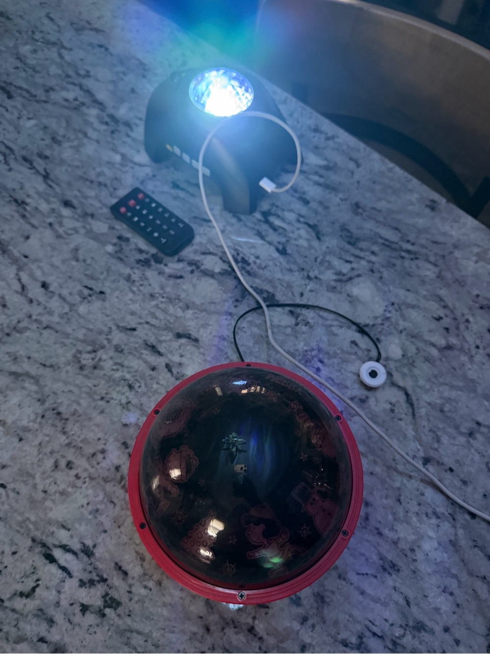 Amazon Black Dome Projector with Red Trim with Remote Control